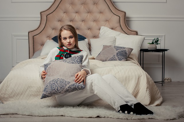 Choose Comfortable Pajama Set to Sleep Well and Stay Healthy!