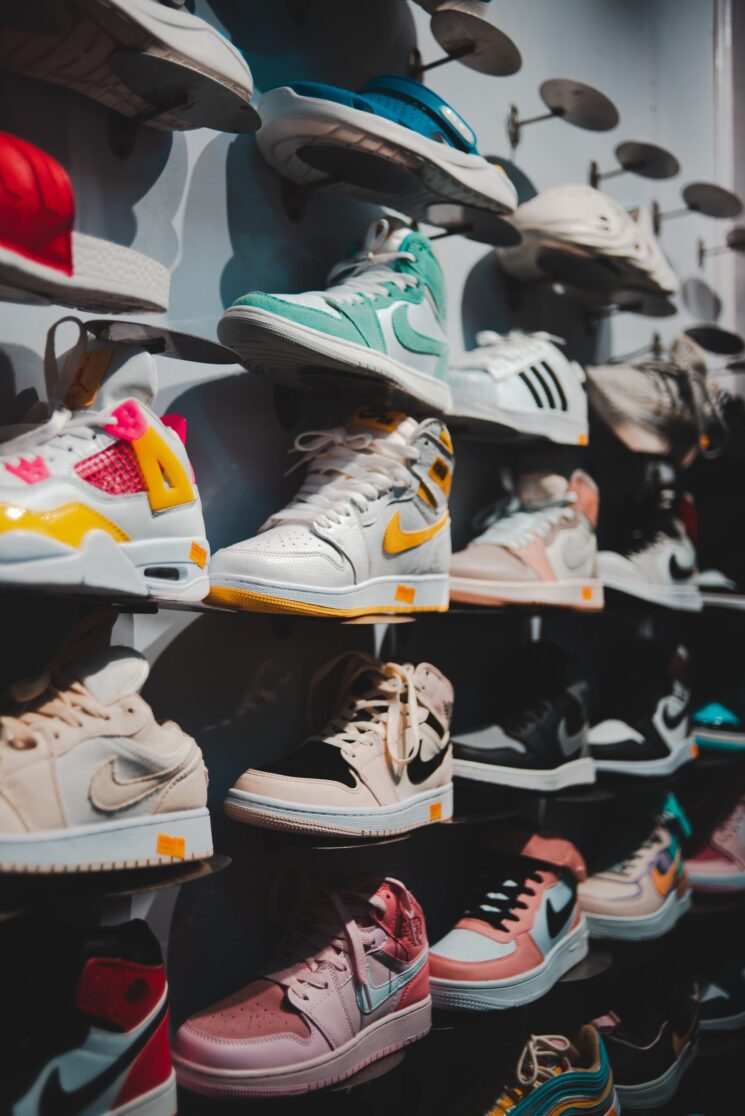 Shoebuya is an outlet selling the latest Nike, Adidas, and Asics releases